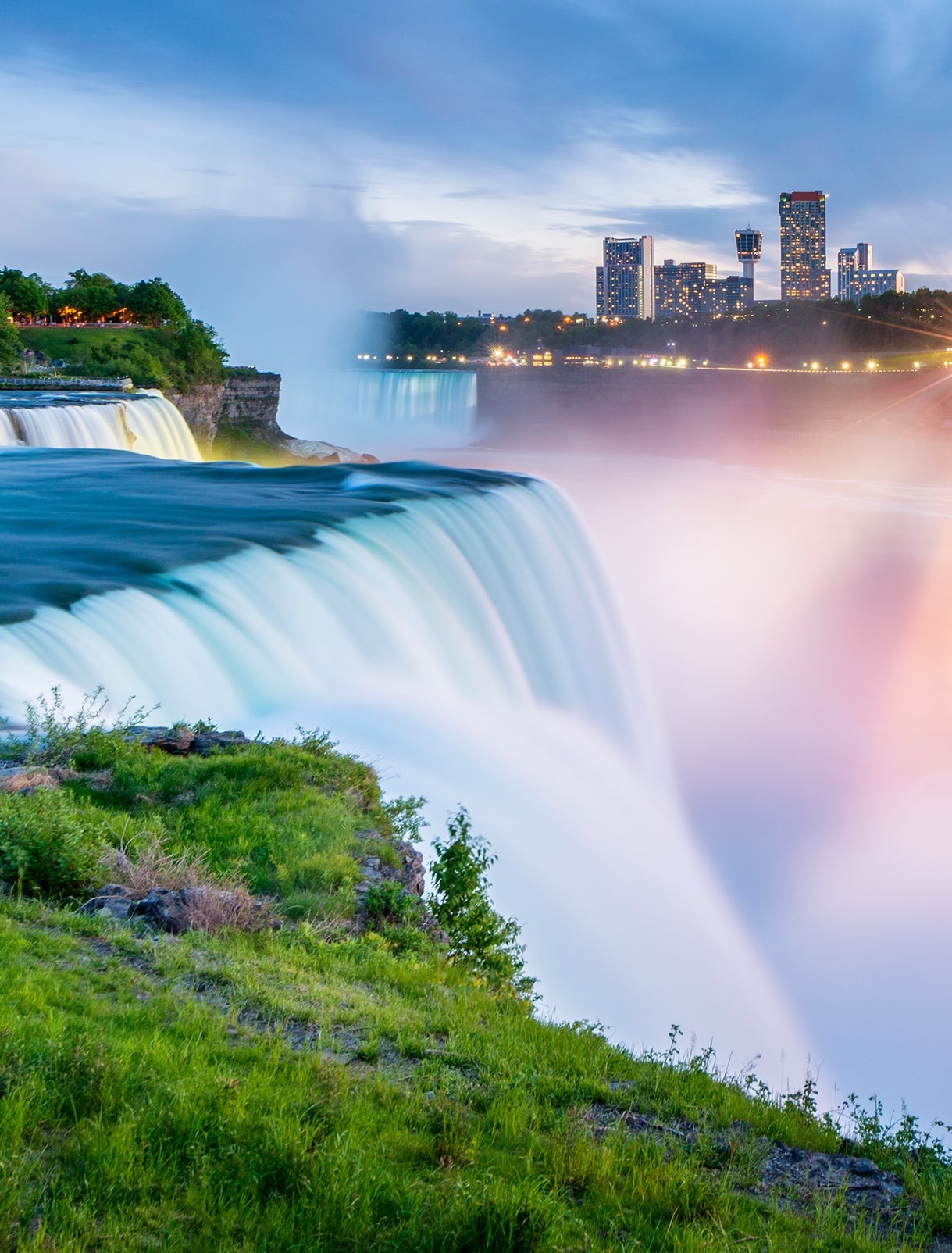 Victory Cruise Lines military discount - small ship near Niagara Falls on the Great Lakes